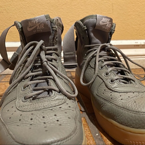 Nike Air Force Mid Desert Moss / Gum bottom - Picture 6 of 8